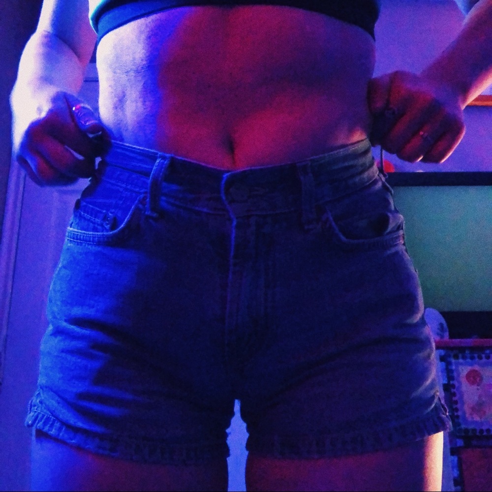 Vintage Dungaree Lucky Brand midrise jean shorts!!